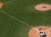 9you娱乐-北欧风暴席卷巴黎，阿拉巴欧冠关键战展露统帅风范