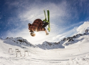 九游体育直播-2026世界杯焦点战启示录，尼克斯硬仗取胜火箭的战术密码