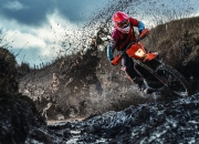 -浙江队完胜火箭，易建联高光表现背后的唯一性密码