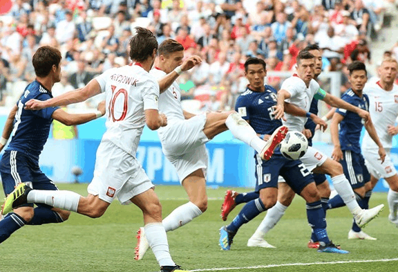 关于法国难过波兰，小组出线前景渺茫的信息