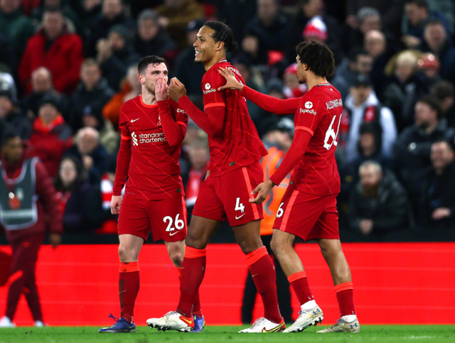 关于汉密尔顿大胜沃特福德，全取三分连胜！的信息